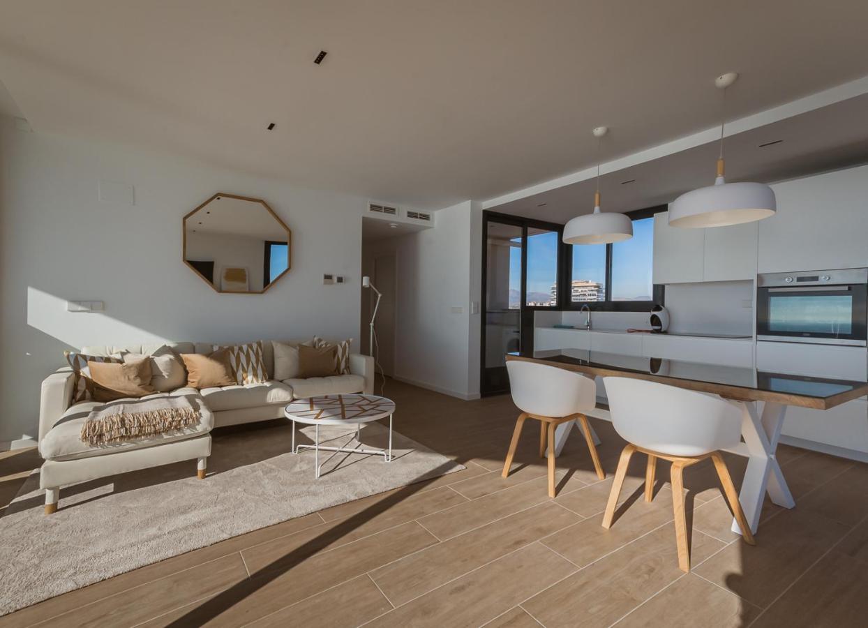 Modern Sea Front Jacuzzi Blue Sky Apartment Alicante Exterior photo